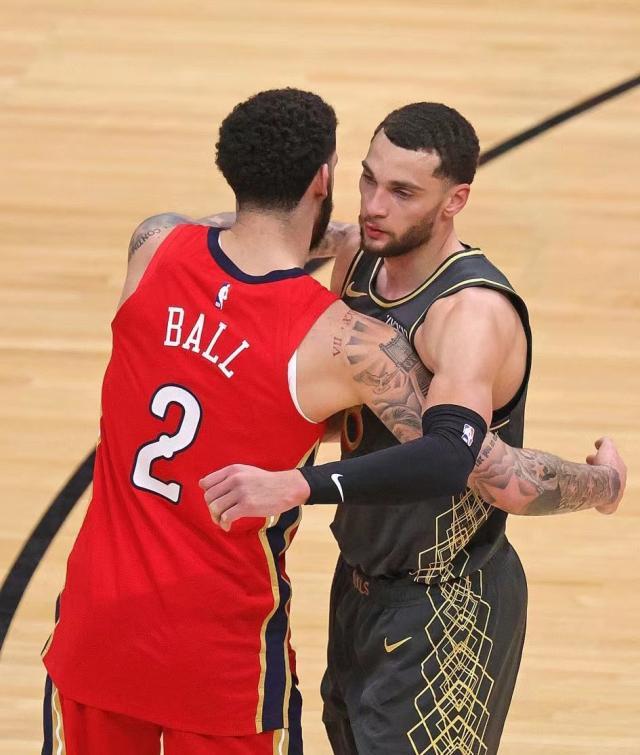 开云体育网址-从天堂跌入人间？脚踏实地的鲍尔终叩开成功大门