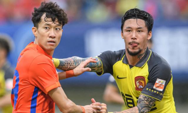 开云体育APP-王小二过年！广州队两战拿一分 不掉队就算成功？